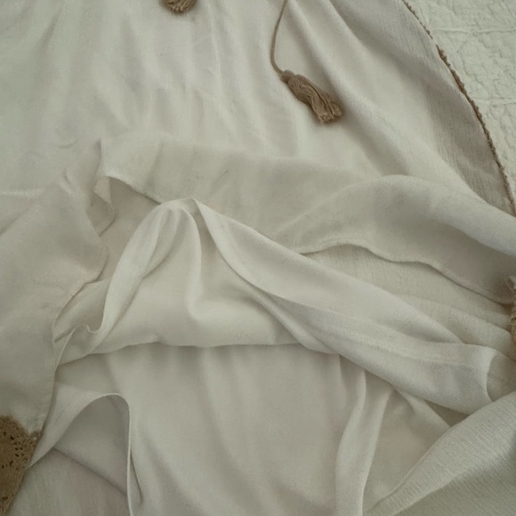 Chico’s maxi dress. White w/crochet trim, lined skirt size 0 equivalent to Small - Picture 10 of 10